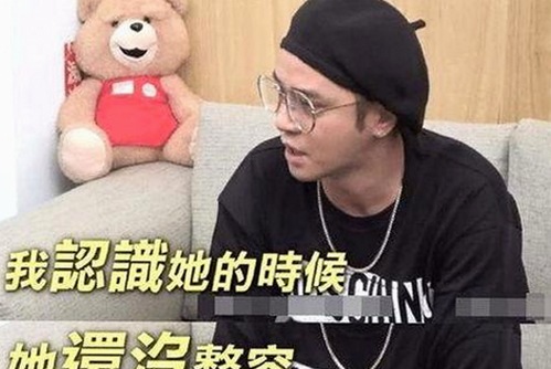 明星双马尾事件背后：网络热点的成因与影响解析